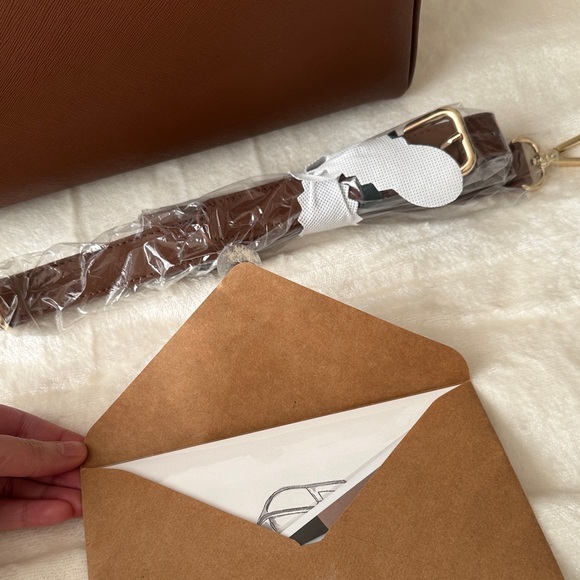 BTS V Mute Boston Bag | Virkin | Artist-Made Collection | Kim Taehyung - Picture 2 of 16